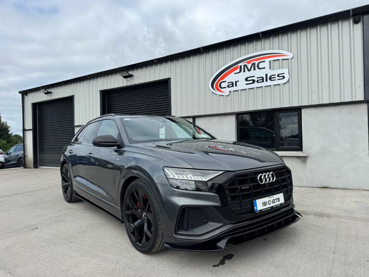 HUGE SPEC AUDI Q8 S LINE QUATTRO BLACK ED PAN ROOF - Image 1