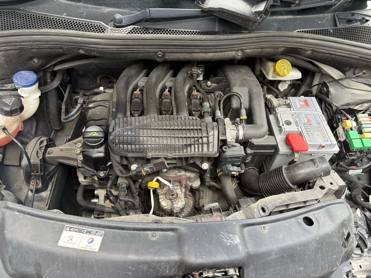 PEUGEOT 208 1.2..!! FOR BREAKING OR REPAIR!! - Image 4