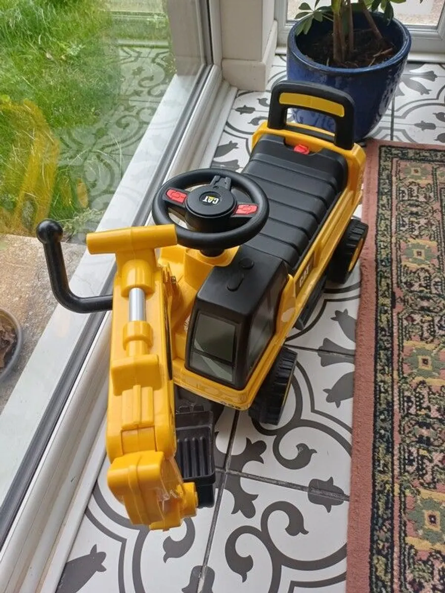 Caterpillar Ride Along Excavator