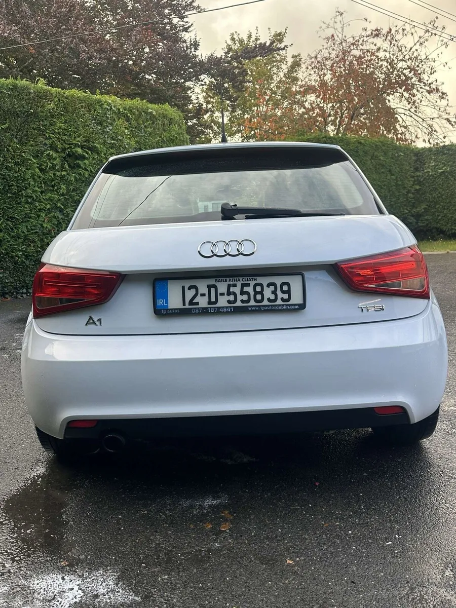 Car - Image 4