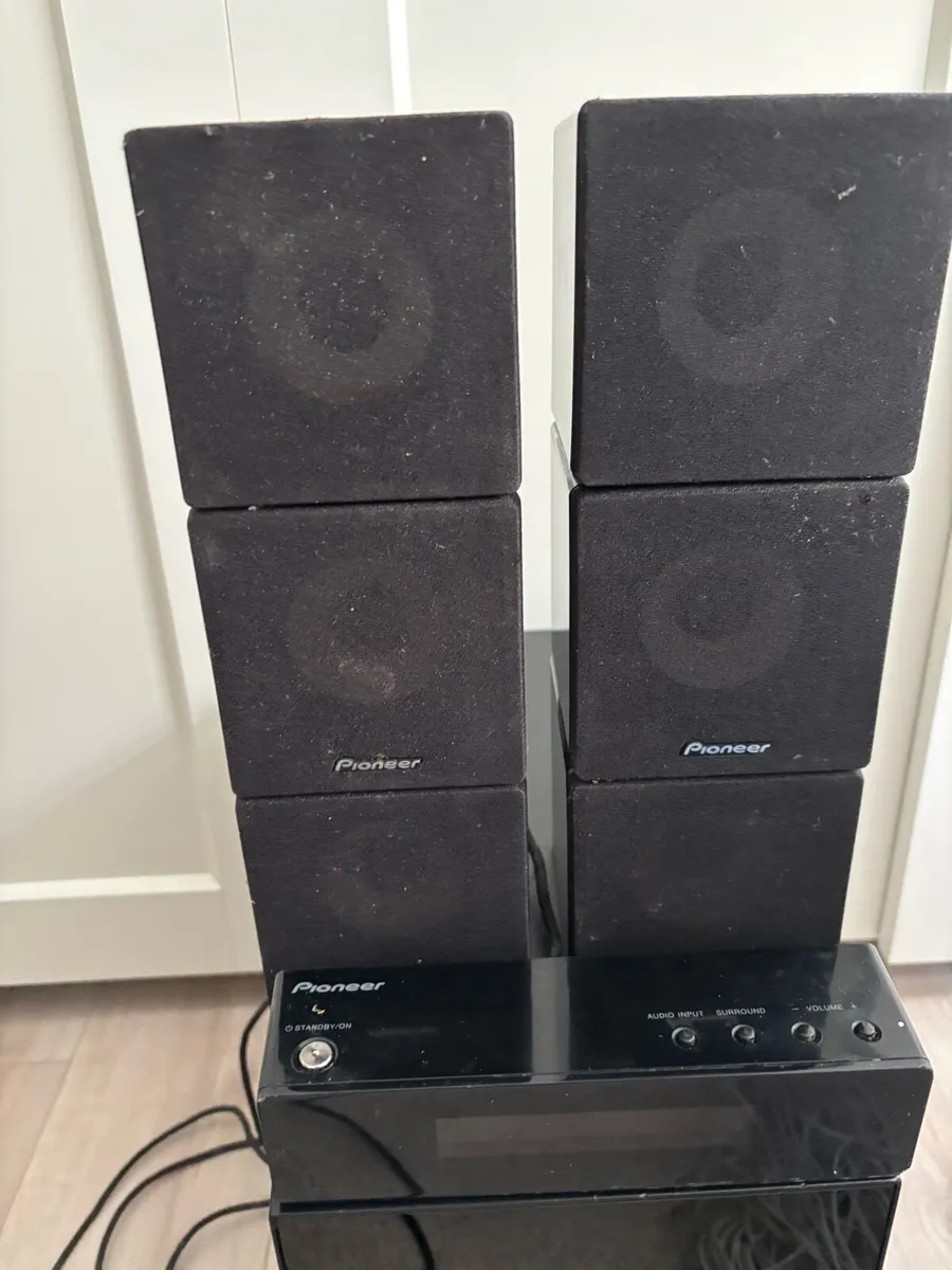 Pioneer music system - Image 3