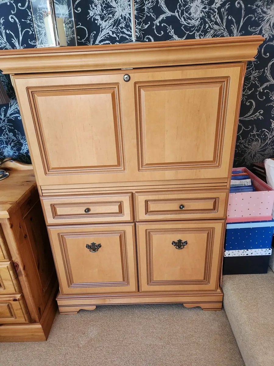 Writing Bureau - Image 2