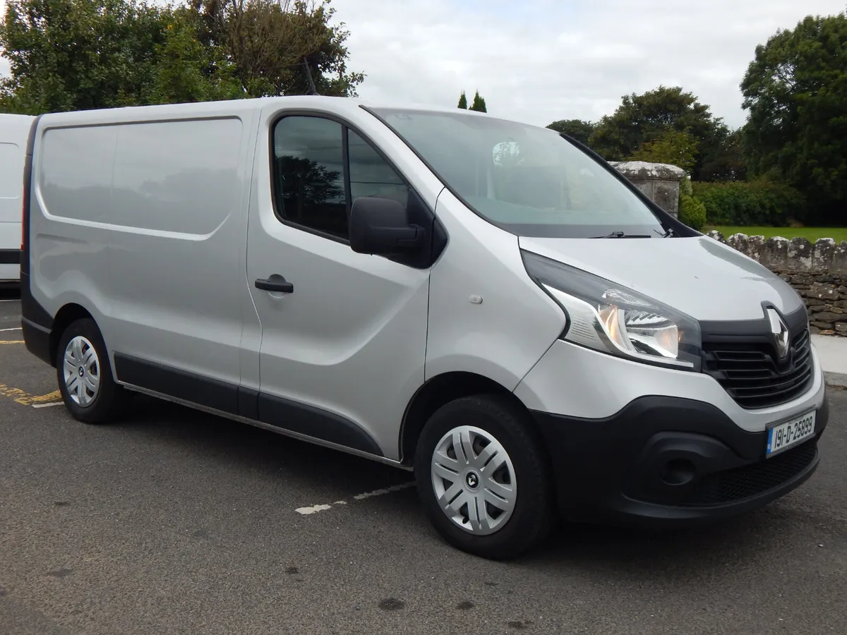 2019 Renault Trafic SWB CVRT 05/26 - Image 1