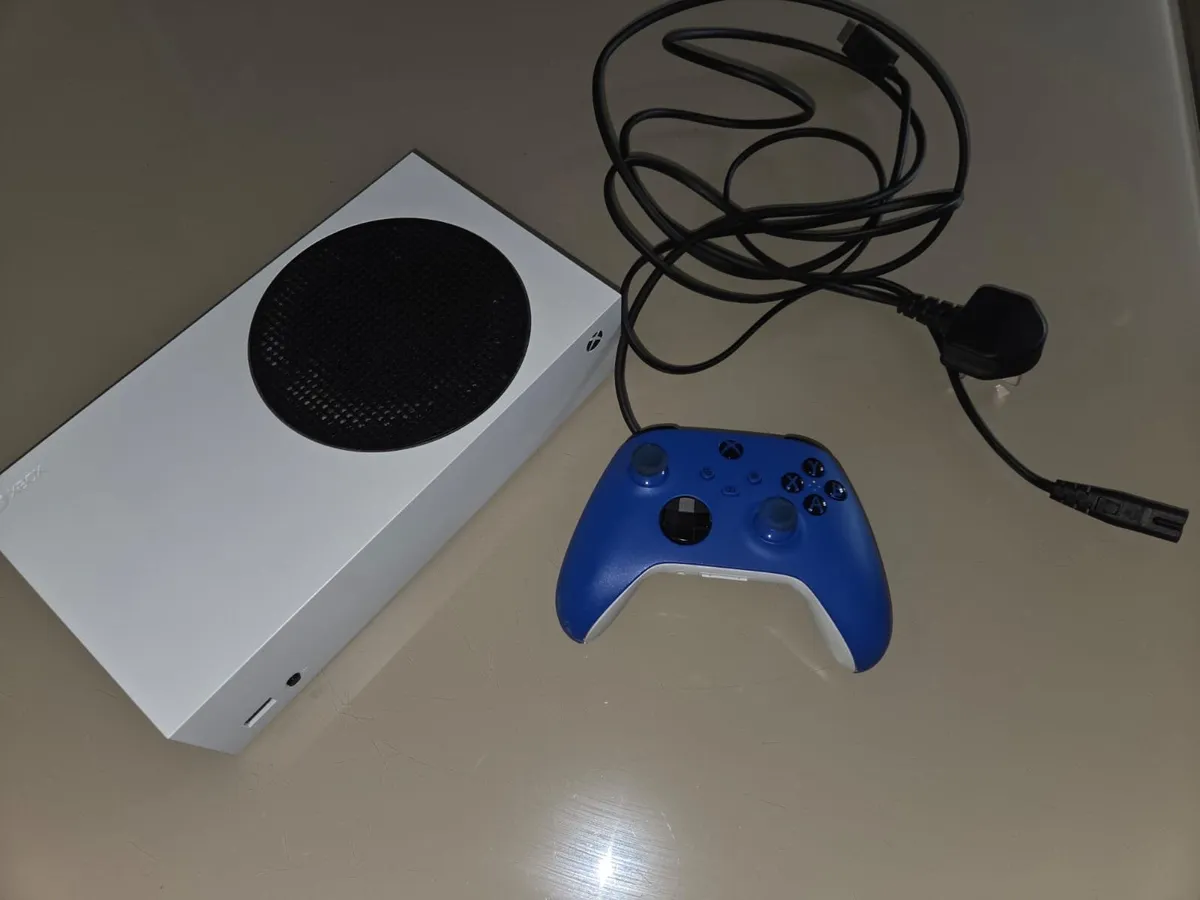 Xbox Series S (512 GB) - Image 1