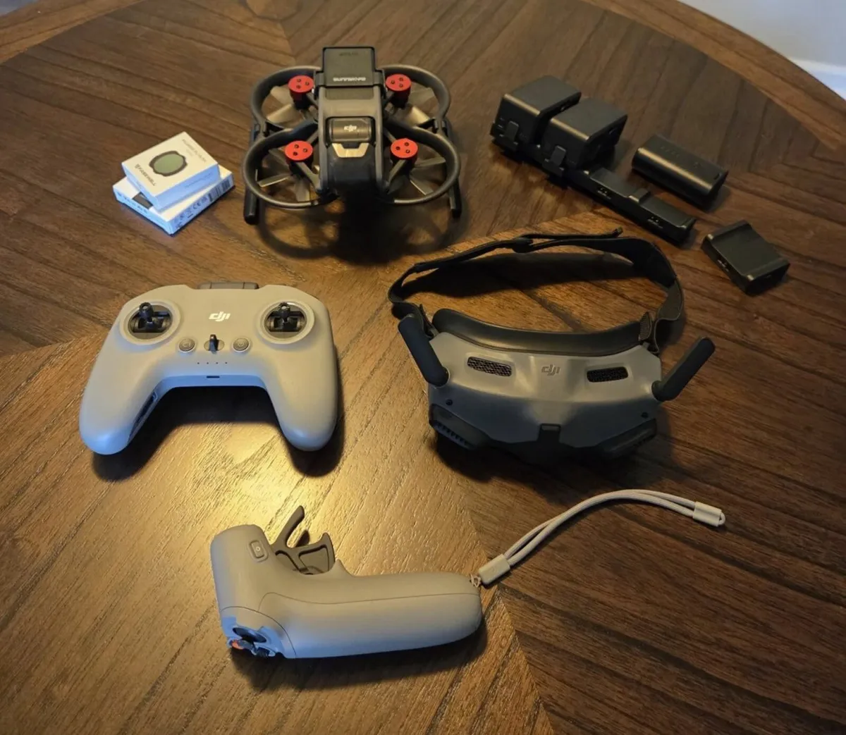DJI Avata Pro-View Combo (DJI Goggles 2) - Image 1