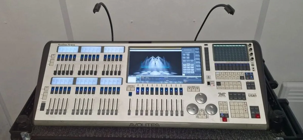 Lighting Desk - Image 1