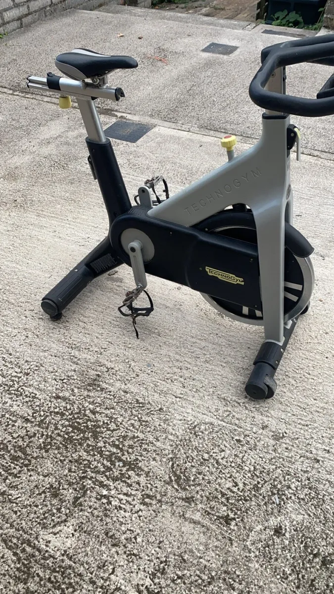 Spinning bike - Image 1