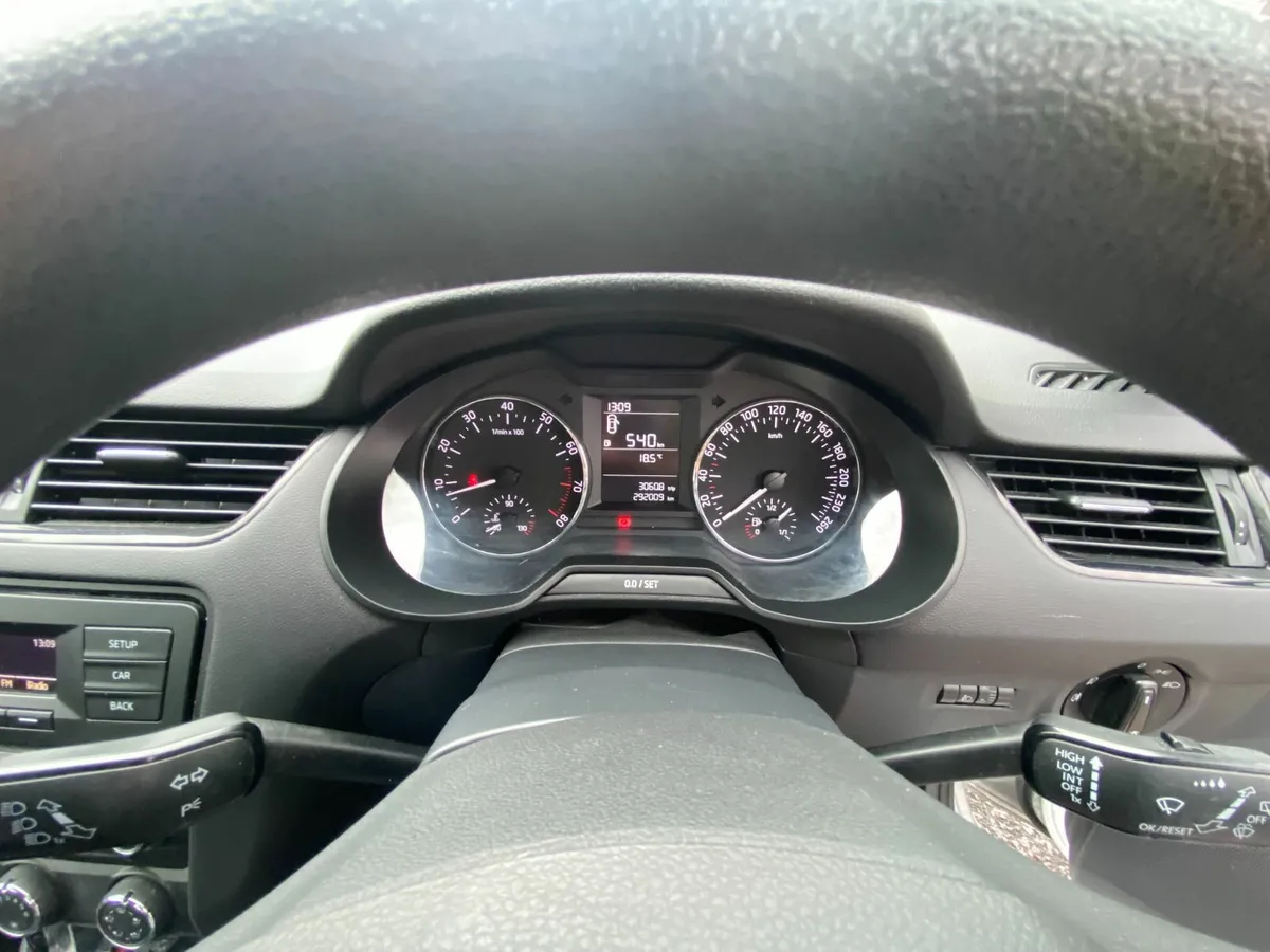 Skoda Octavia 2014 - Image 2
