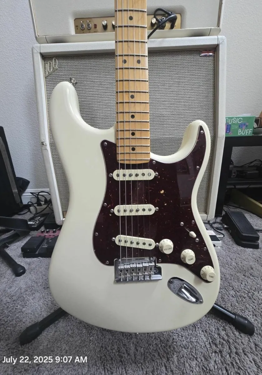 Fender American Professional II Stratocaster - Image 1