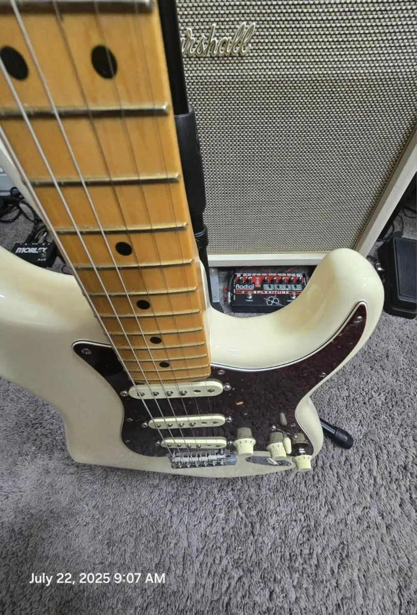 Fender American Professional II Stratocaster - Image 3