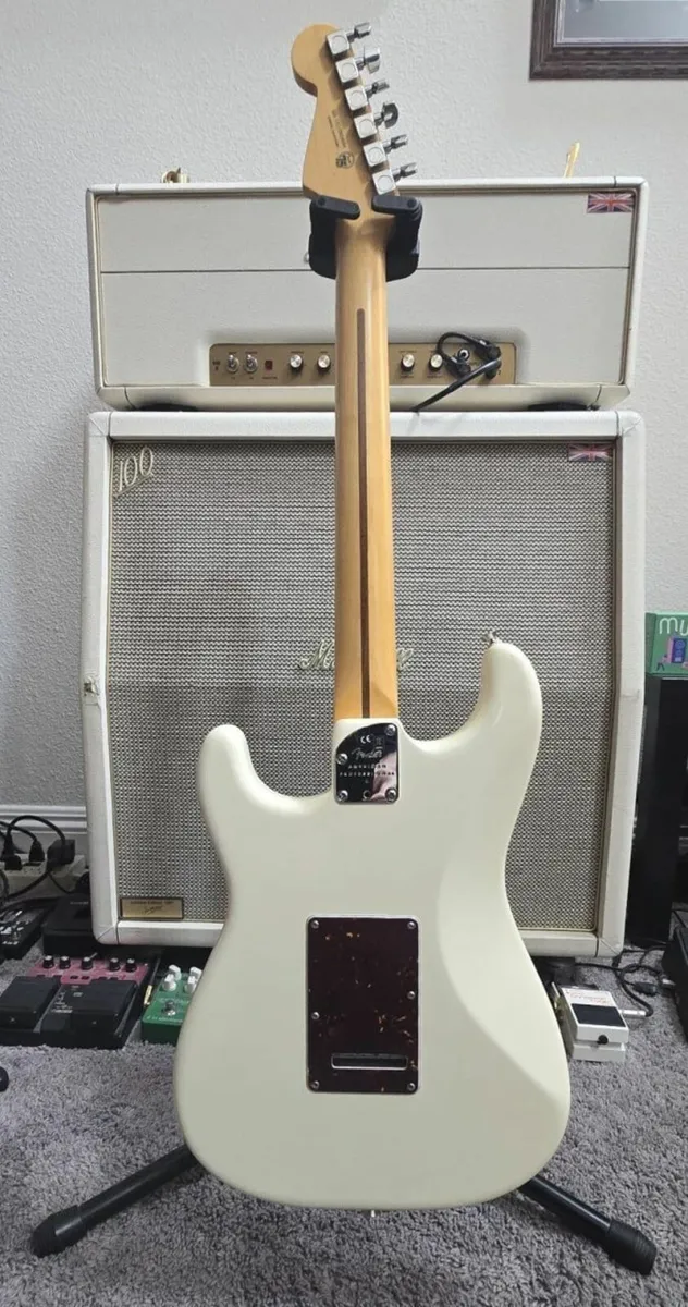 Fender American Professional II Stratocaster - Image 4