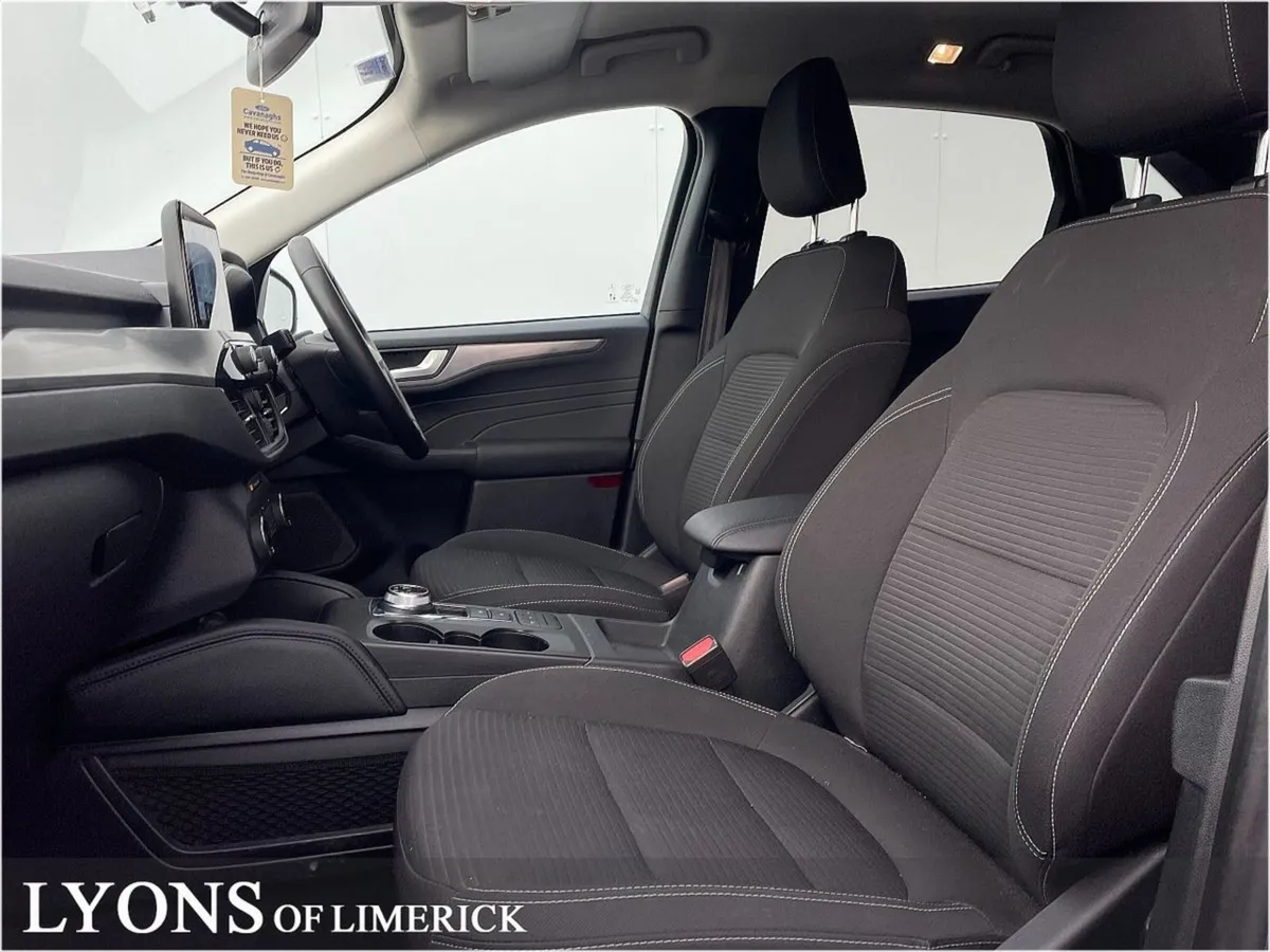 Ford Kuga 2.5 Duratec 225PS Phev Titanium Auto - Image 3