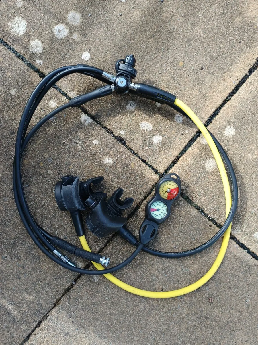 Buoyancy control device & Regulator - scuba diving - Image 4
