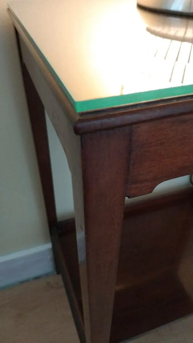 TWO MATCHING LAMP / SIDE TABLES - Image 2