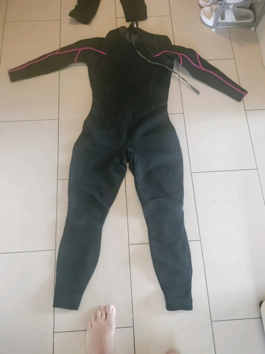 Wet suits - Image 3