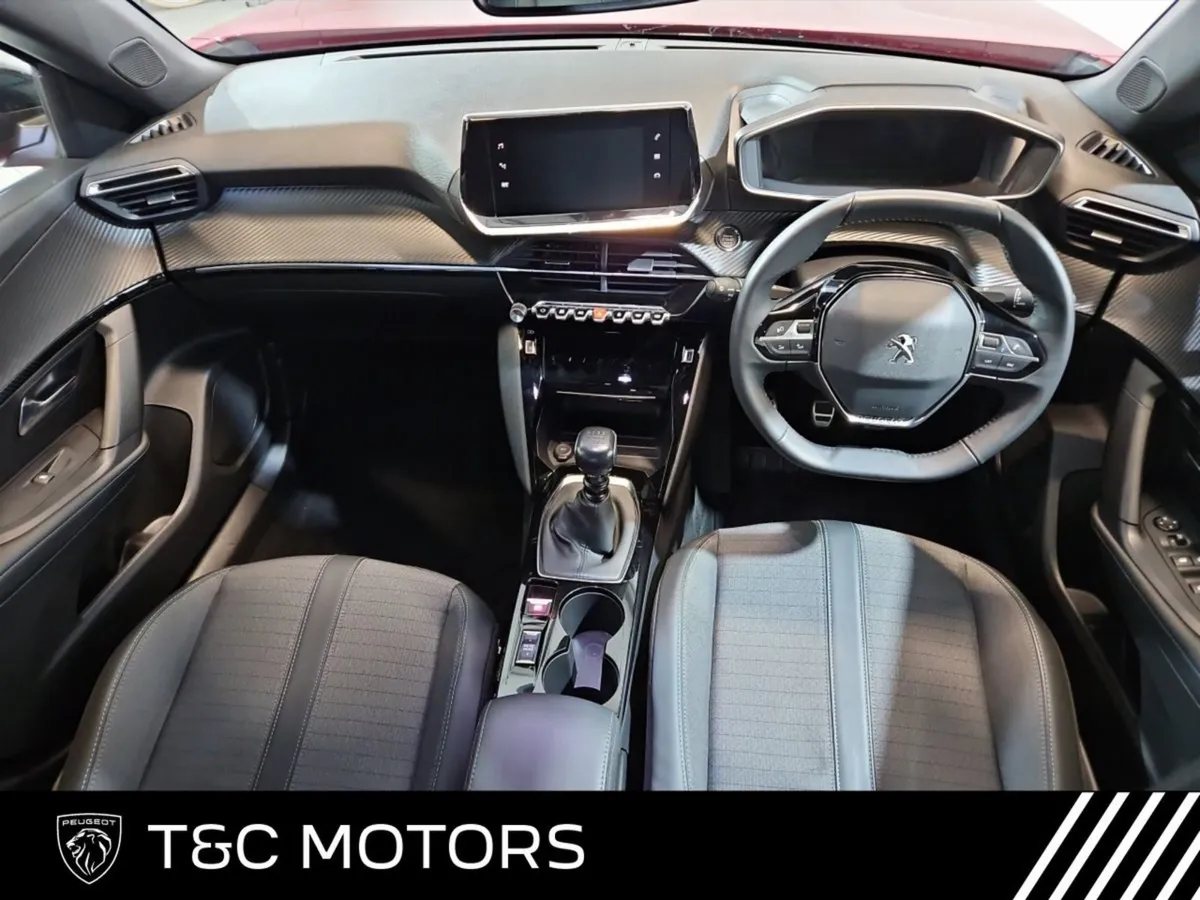 Peugeot 2008 Allure 1.2 Petrol Diamond Cut Alloys - Image 3