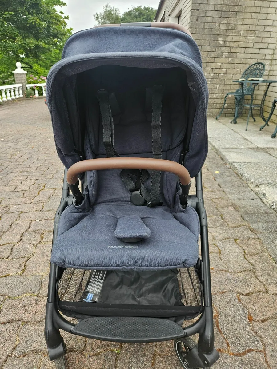 Maxi Cosi Baby Travel Stroller - Image 2