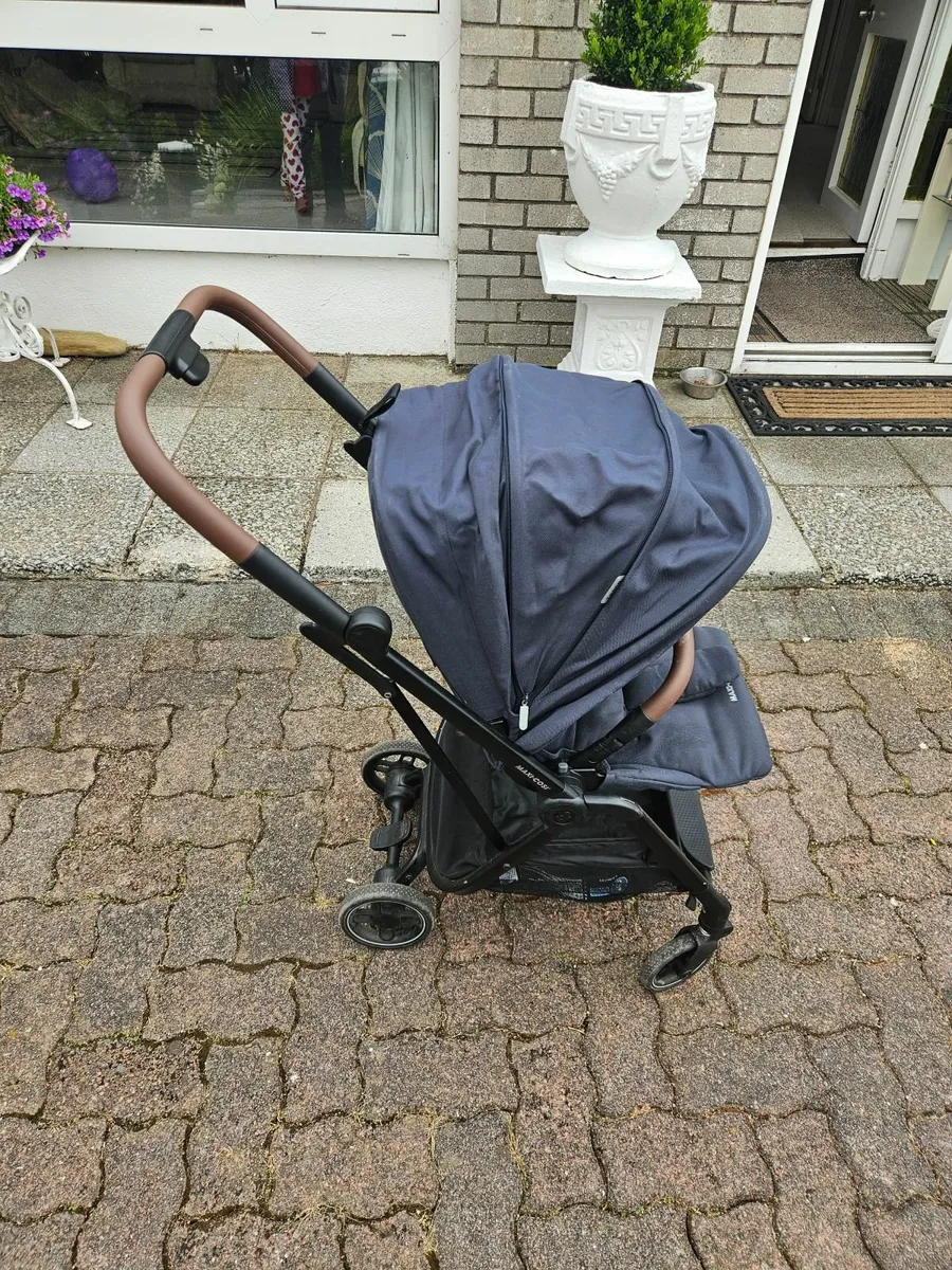 Maxi Cosi Baby Travel Stroller - Image 1