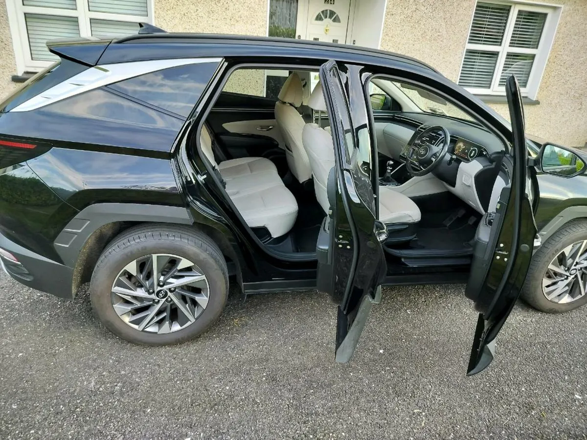 Hyundai Tucson Executive PLUS Diesel WARRANTY - Image 4