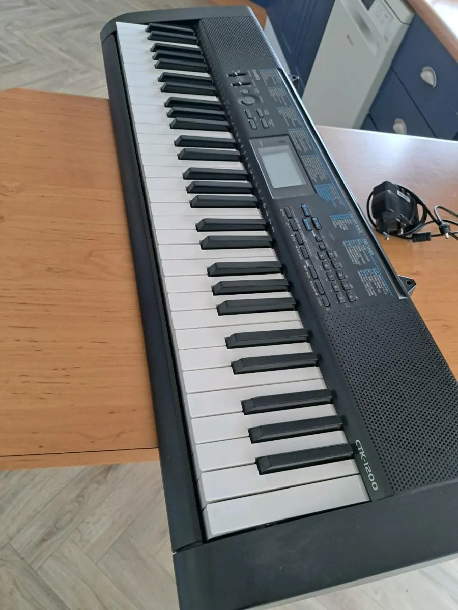 Casio Keyboard - Image 4