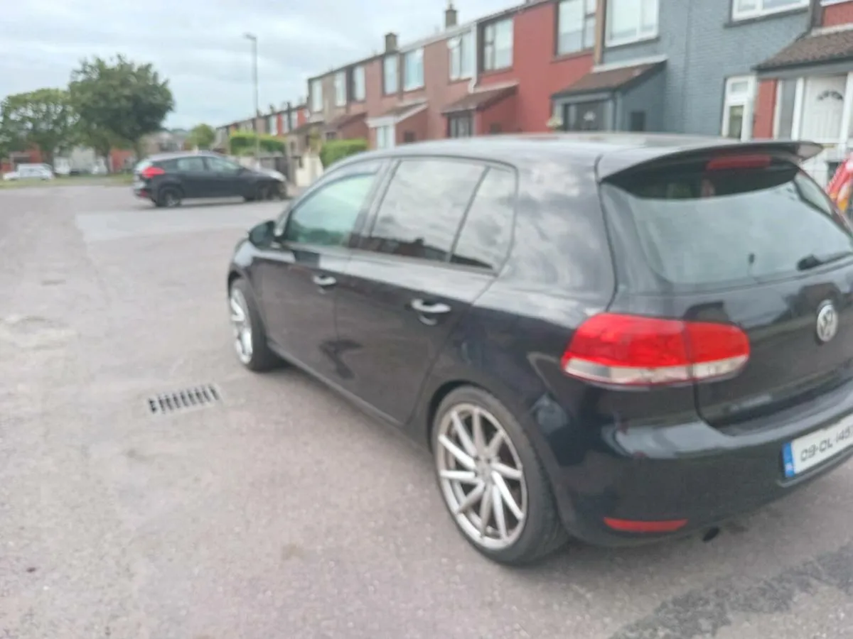 Volkswagen golf - Image 3