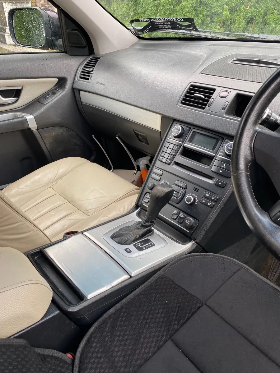 Volvo XC90 2011 - Image 3