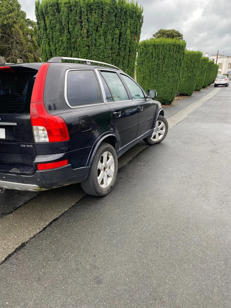 Volvo XC90 2011 - Image 4