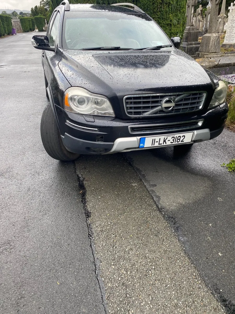 Volvo XC90 2011 - Image 1