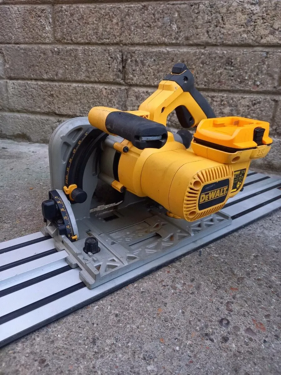 DeWalt 18v Track Saw - Image 2