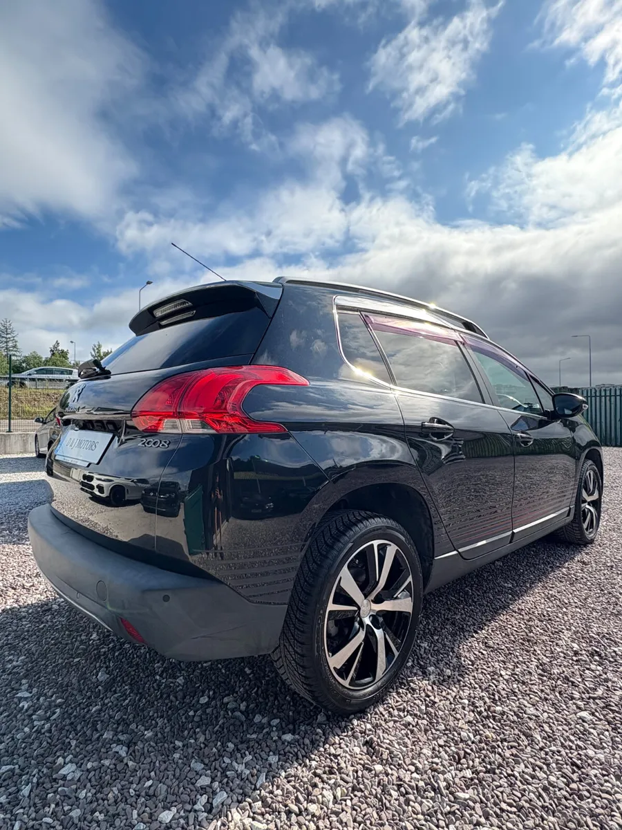 Peugeot 2008 1.2 Automatic Low KM 2016 - Image 4