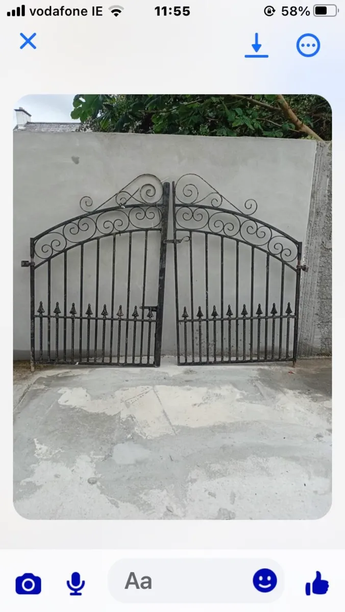 Set of gates - Image 1