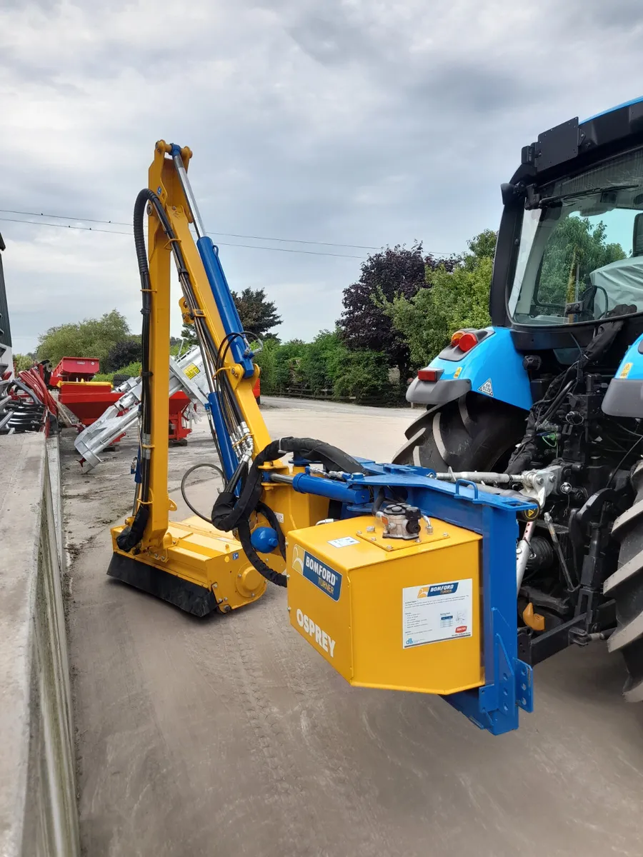 New Bomford hedgecutter - Image 4