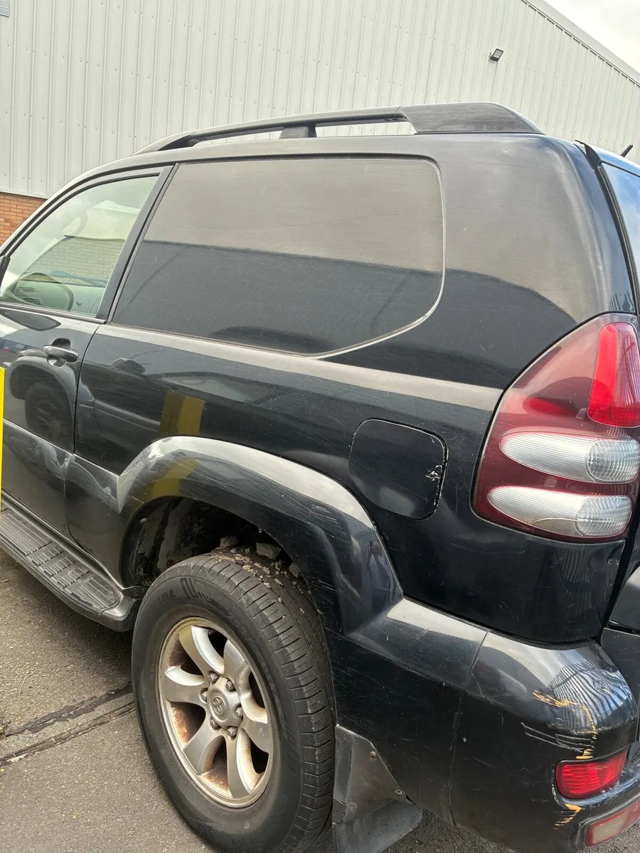 Toyota Land Cruiser 2005 - Image 4