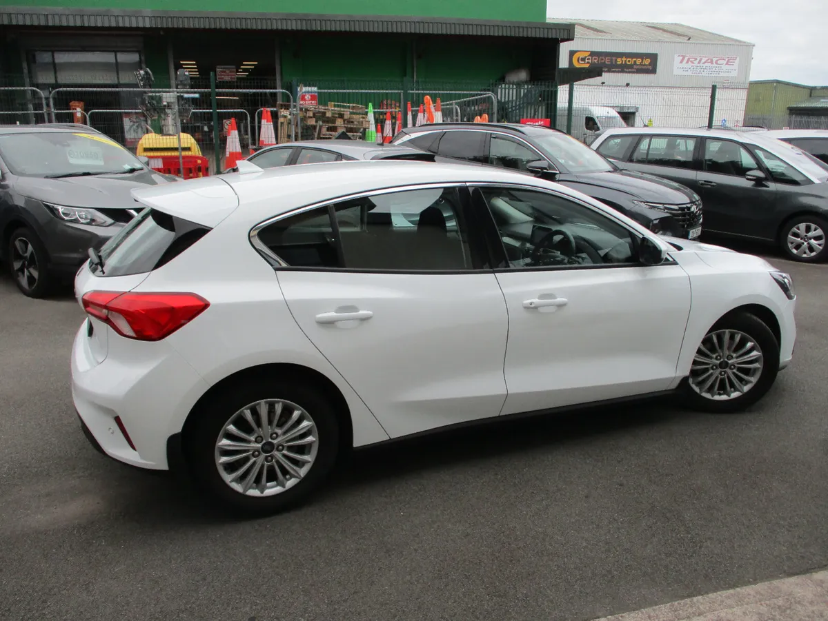 Ford Focus1.0t Titanium 5dr 2020 - Image 4