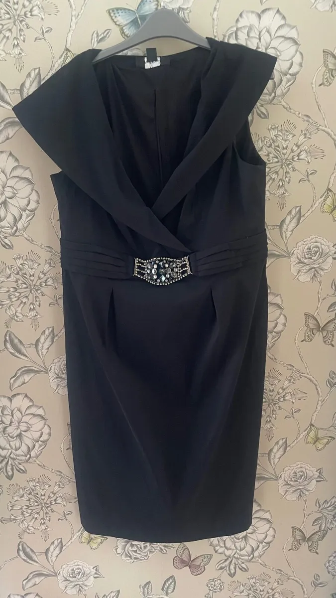 Black dress 16 - Image 1