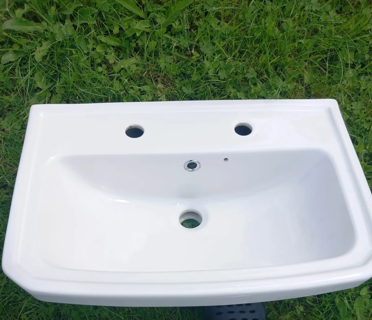 Bathroom Sink - Image 2