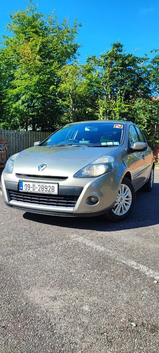 Renault Clio 2009 - Image 1