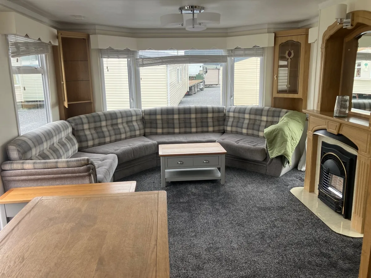 STUNNING AFFORDABLE 3 BED WINTER PACK - Image 2