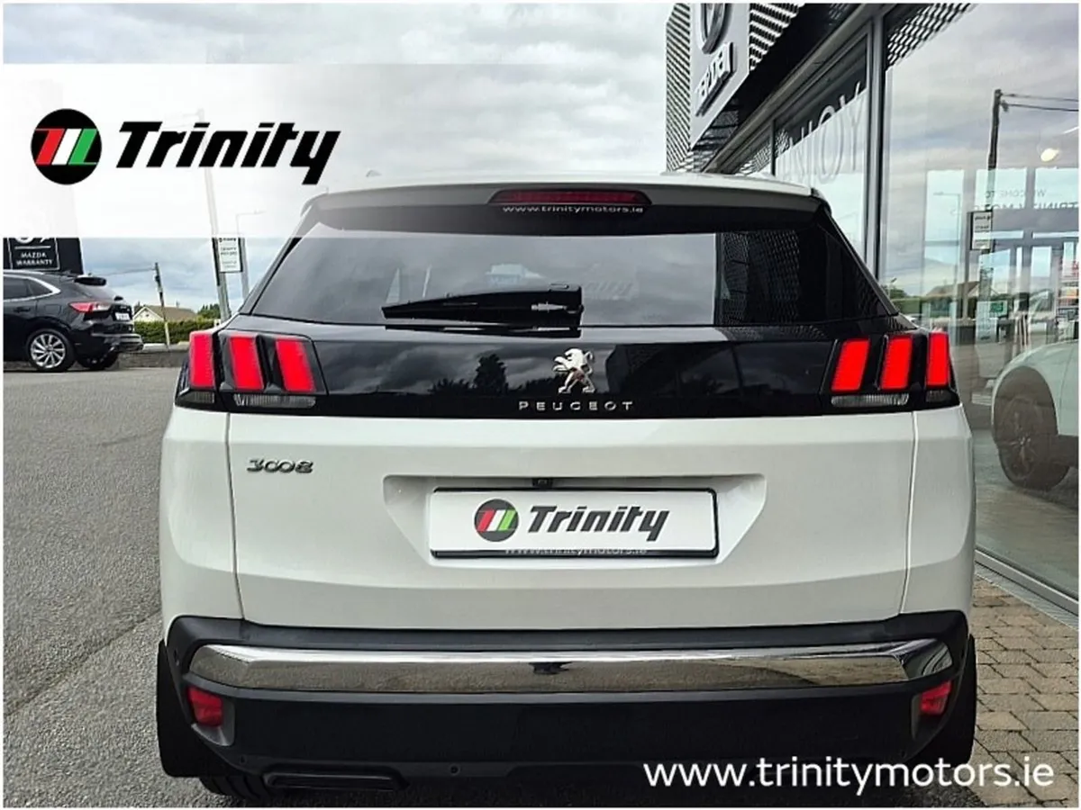 Peugeot 3008 Low KMS Allure Automatic 1.5 HDI 130 - Image 3