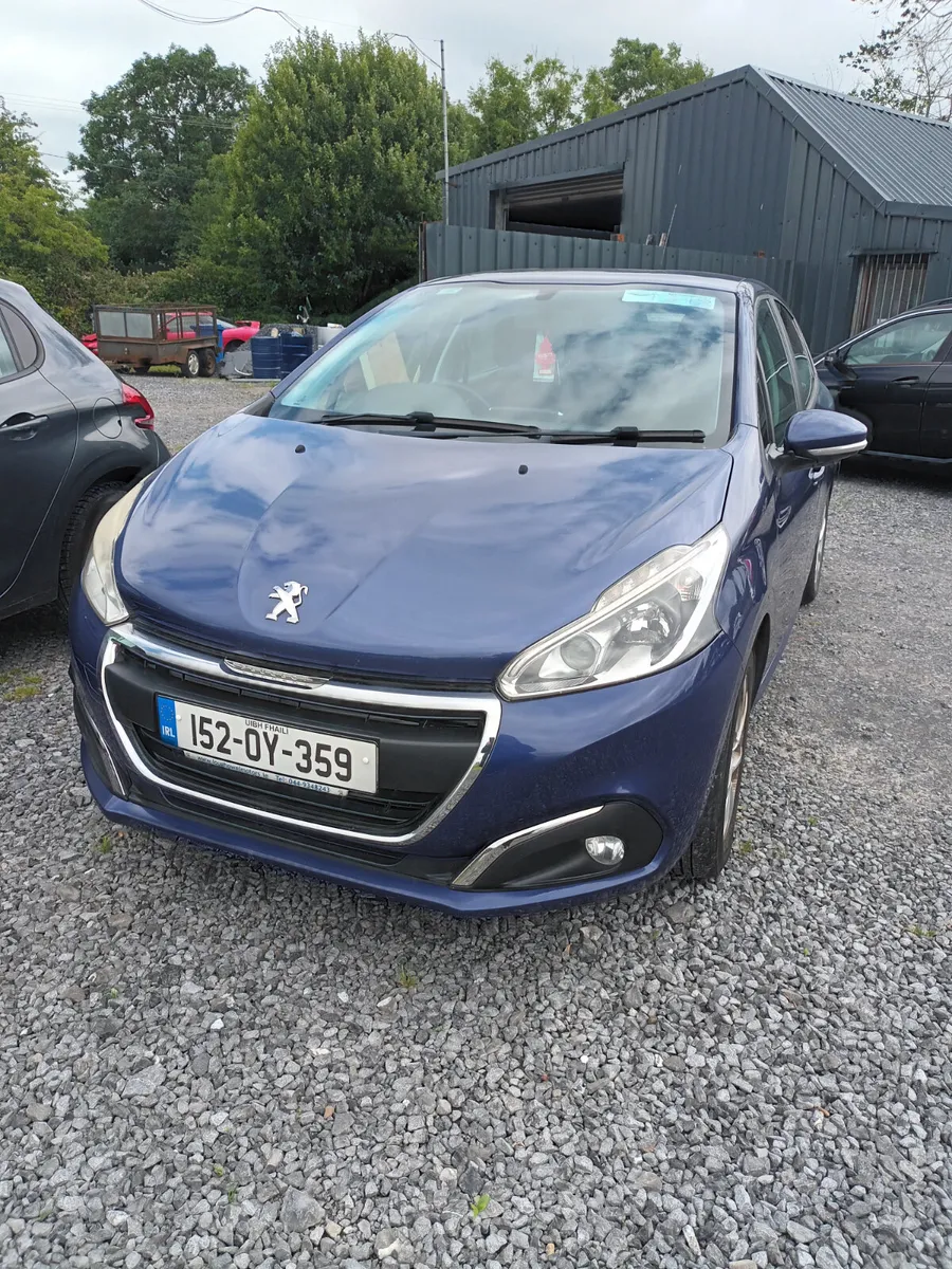 Peugeot 208 2015 - Image 2