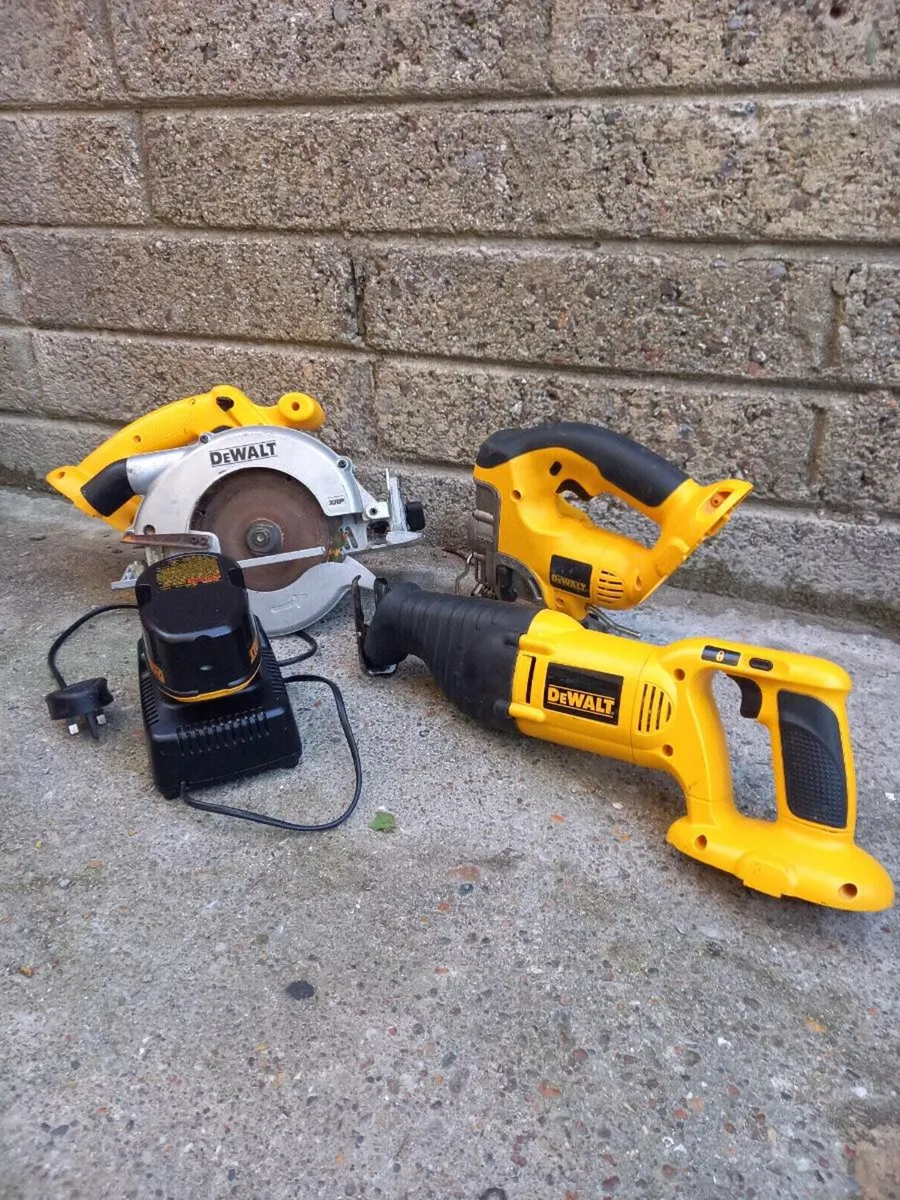 DeWalt 18v Cordless Saws - Image 2