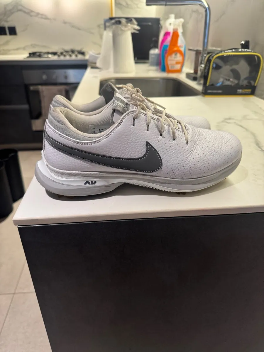 Nike Men’s Air Zoom Victory Tour 3 Golf Shoes - Image 4