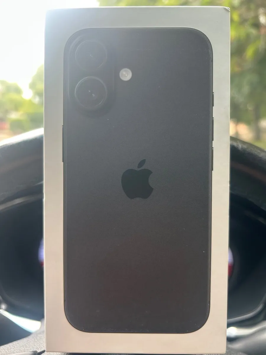 Iphone 16 black 128 gb - Image 1