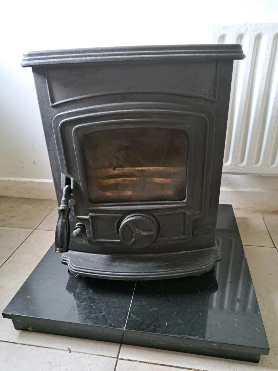 Stanley stove and hearth for sale excellent condit
