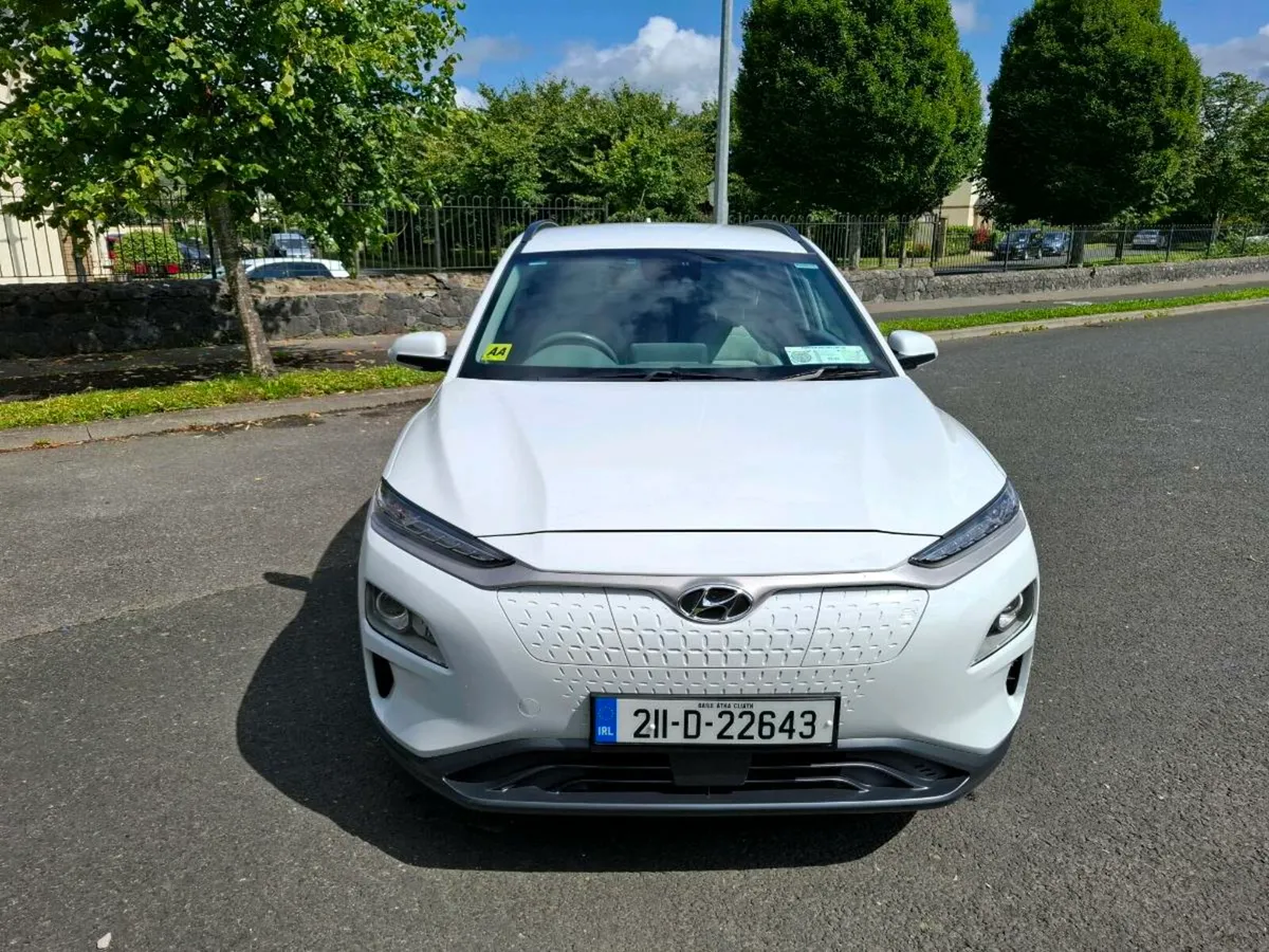 HYUNDAI KONA EV PREMIUM 64kWh 2021 - Image 3