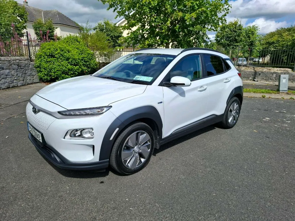 HYUNDAI KONA EV PREMIUM 64kWh 2021 - Image 4