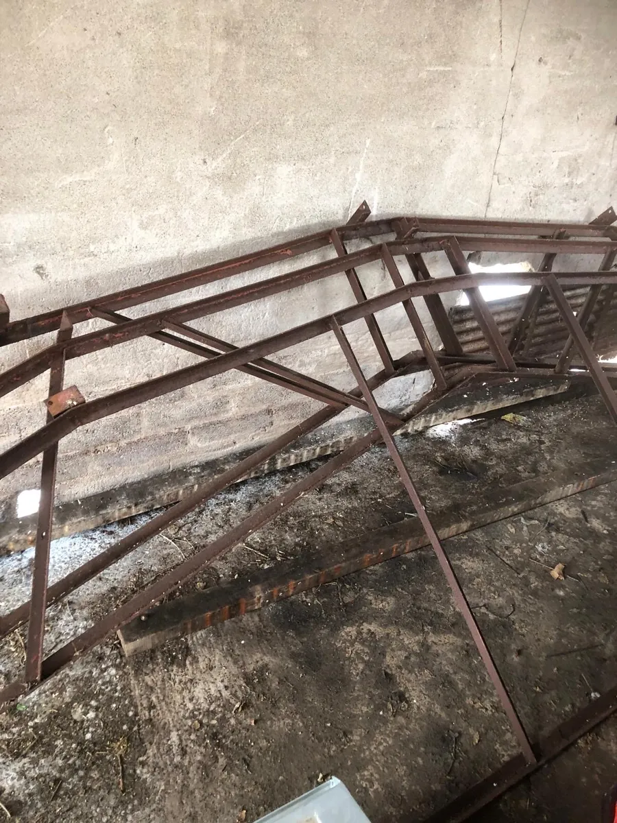 30 foot wagon roof trusses - Image 2