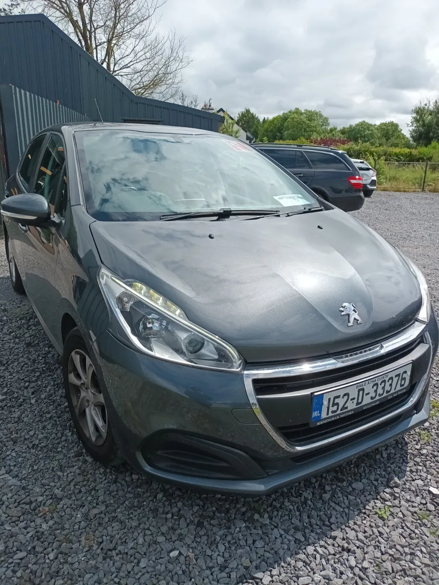 Peugeot 208 2015 - Image 1