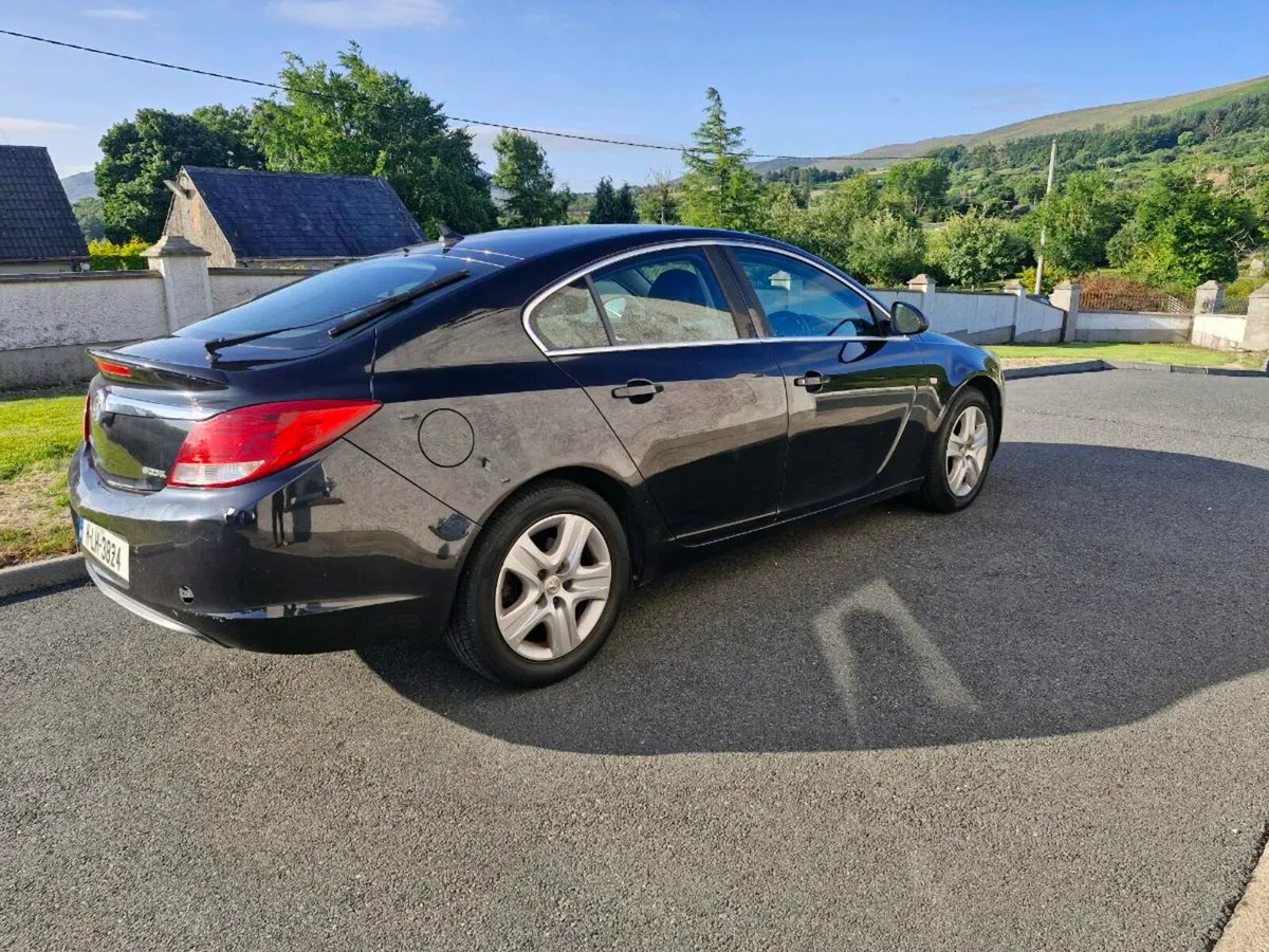 Vauxhall Insignia - Image 1