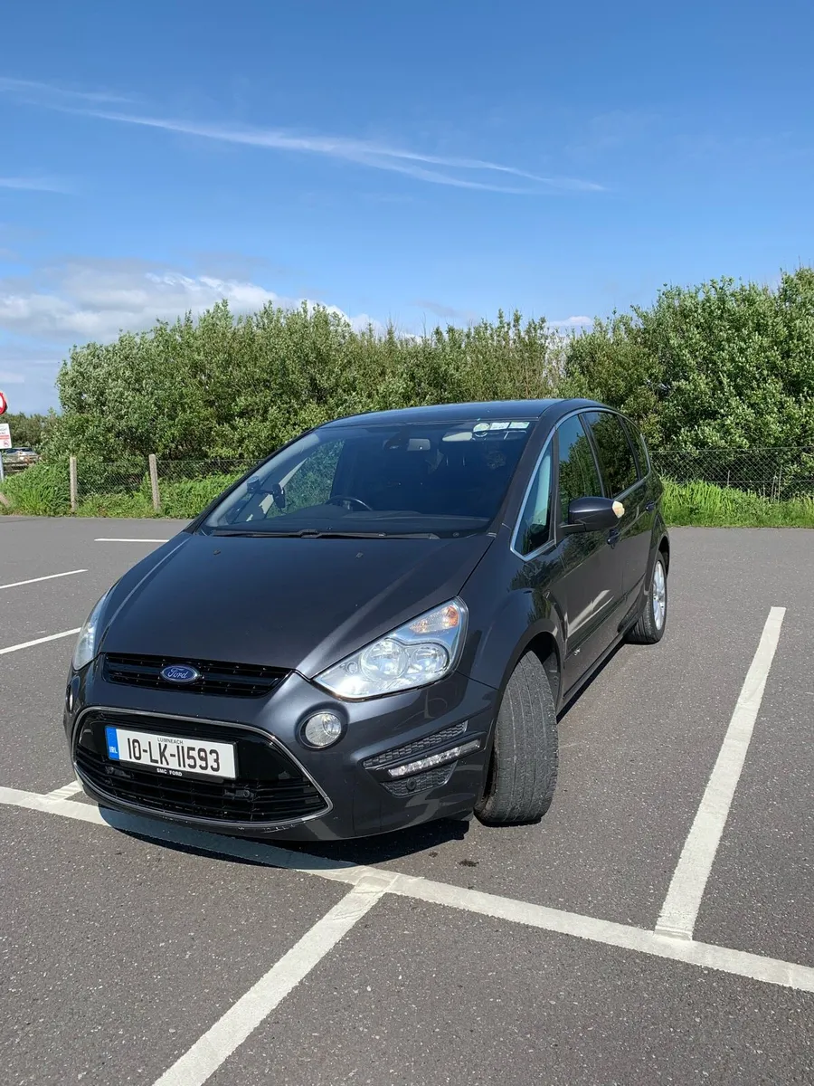Ford S-Max TITANIUM - Image 2